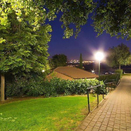 Shoresh Green Hills Family Suites Hotel Экстерьер фото