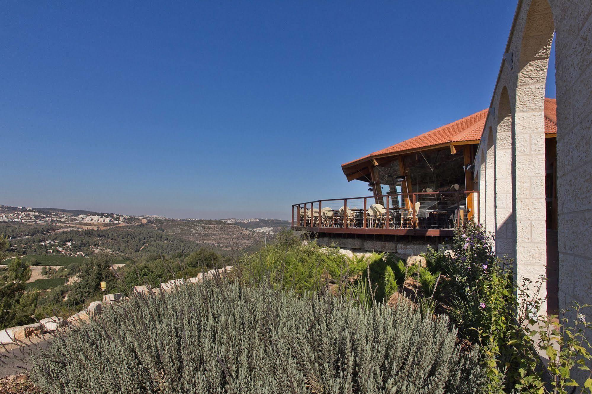 Shoresh Green Hills Family Suites Hotel Экстерьер фото