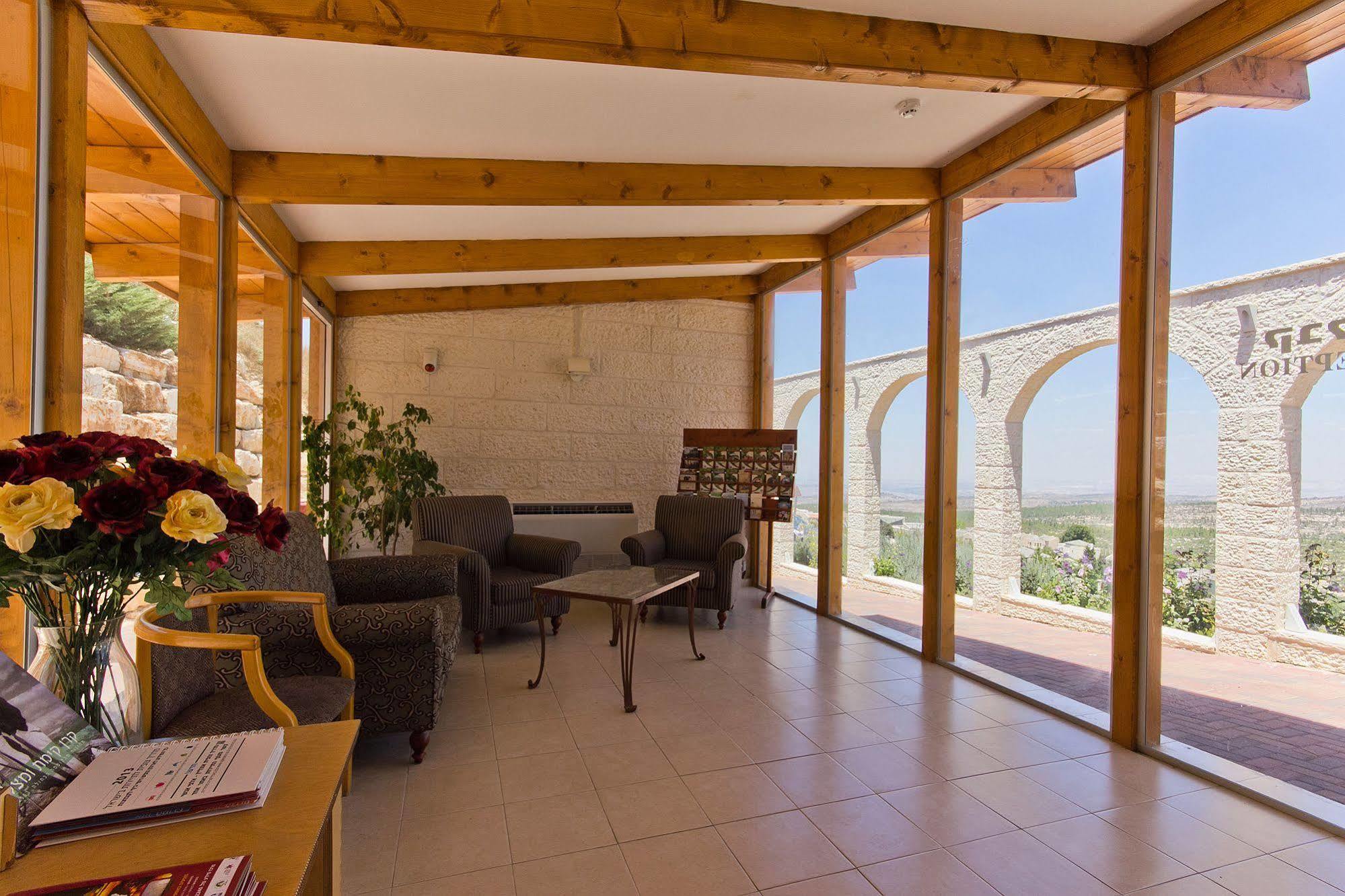 Shoresh Green Hills Family Suites Hotel Экстерьер фото